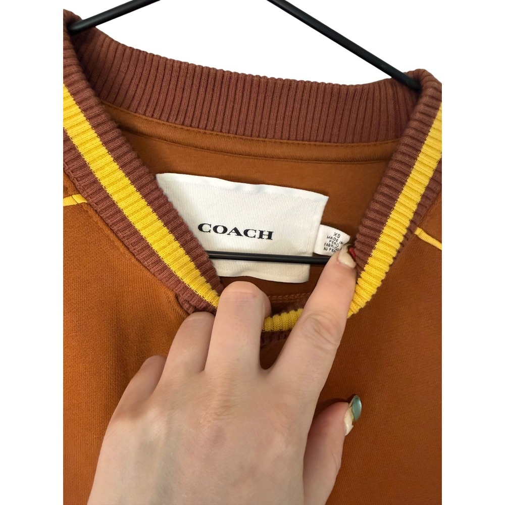 Coach FW22 Forever Caramel Logo Crewneck Sweatshirt Mens XS Brown CD209 - Picture 6 of 9